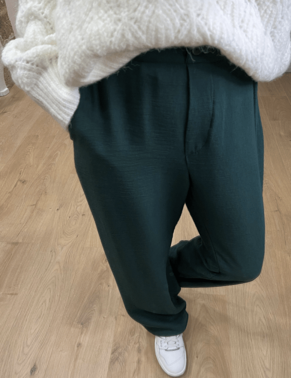 Pantalon fluide et droit PHILOMENE vert sapin – Image 2
