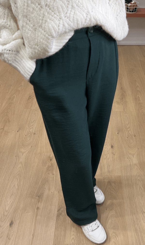 Pantalon fluide et droit PHILOMENE vert sapin