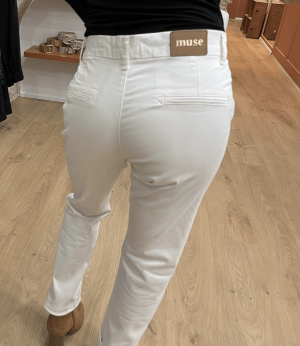 Chino BETSY Blanc Optique – Image 6