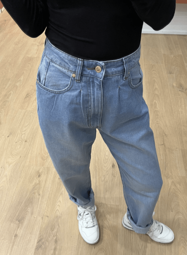 Jeans carrot fit NOHA denim clair – Image 2