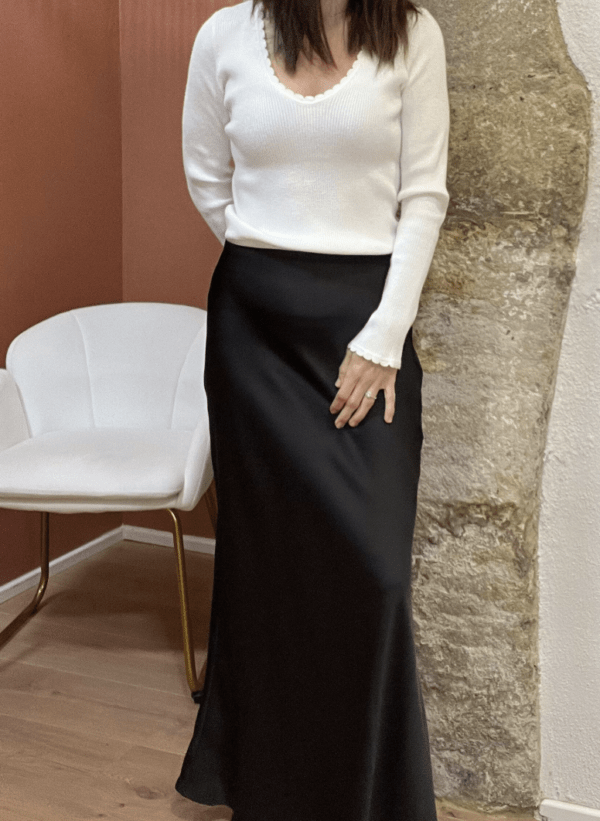 Jupe satinée ALMA noire – Image 2