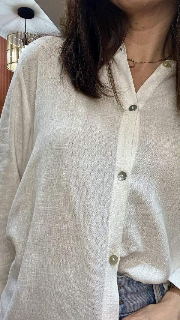 Chemise ajustée en lin – ANA – Blanche – Élégance intemporelle – Image 6