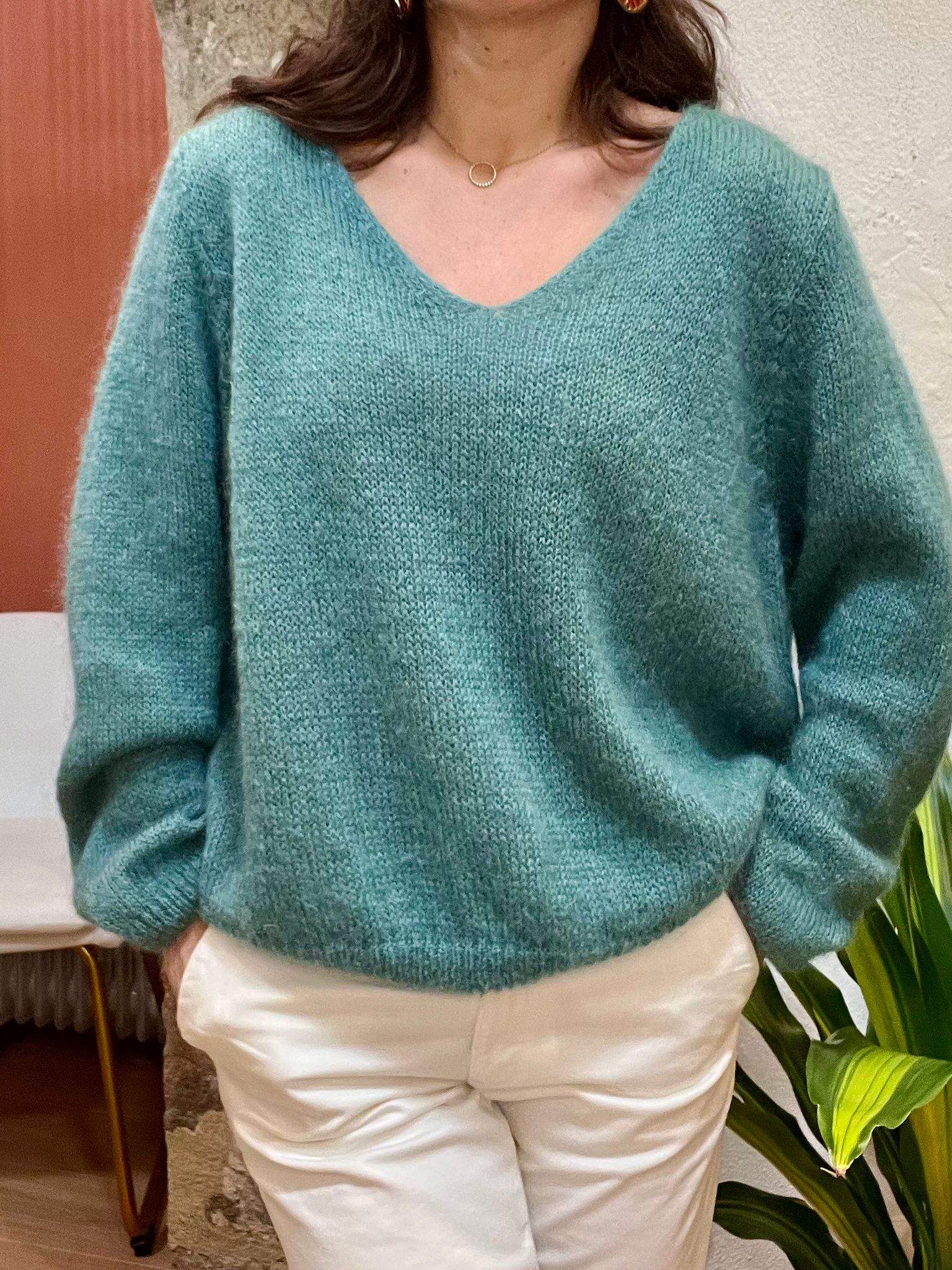 Pull col V JOSH céladon - Taille Unique – Image 4