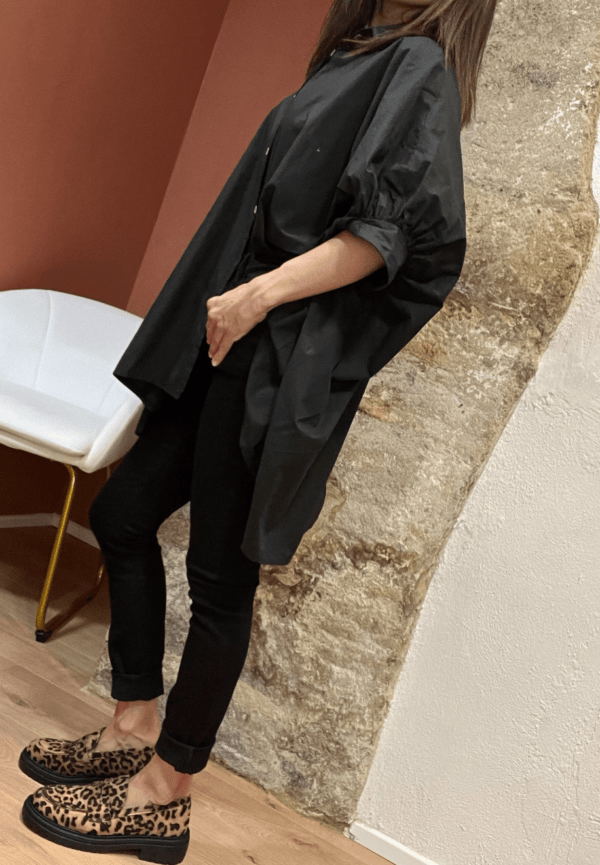 Chemise oversize CAPUCINE noire - Taille Unique – Image 2