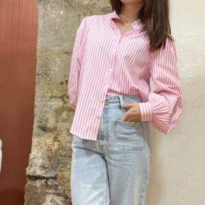 Chemise rayée rose – BLANDINE – Détails chic – Look casual féminin
