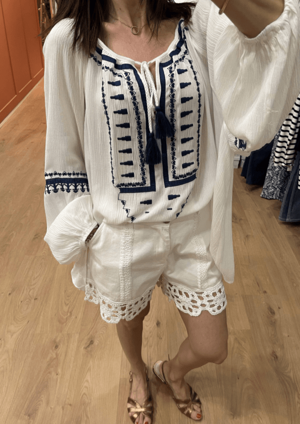 Short MARCO à détail crochet – coupe fluide romantique – idéal pour l’été – Image 5