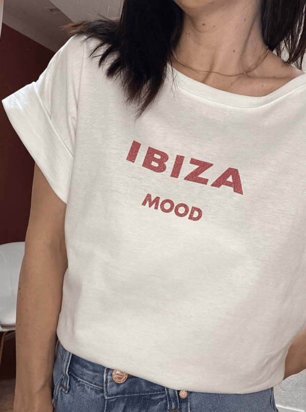 T-shirt oversize blanc IBIZA MOOD – coupe loose et inscription pailletée rouge