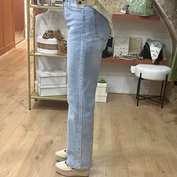 Jean droit SOLANGE – Denim clair – Image 3