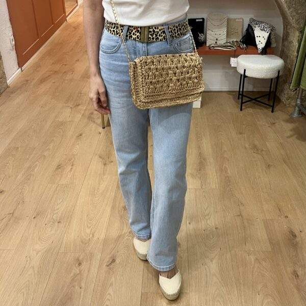 Sac en paille avec chaîne dorée – EDEN – Taupe – Élégance estivale – Image 4