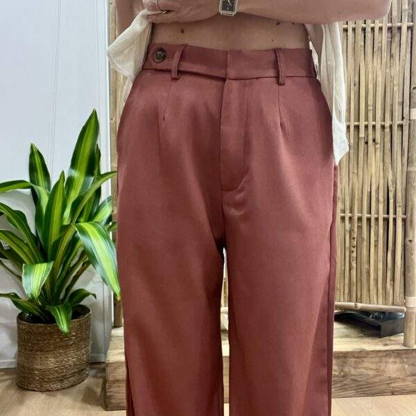 Pantalon MAILY rose terracotta – Taille haute – Coupe tailleur fluide – Image 2