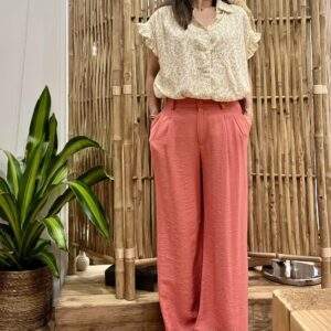 Pantalon NOA Terracotta – Tailleur fluide taille haute, poches avant & passants ceinture