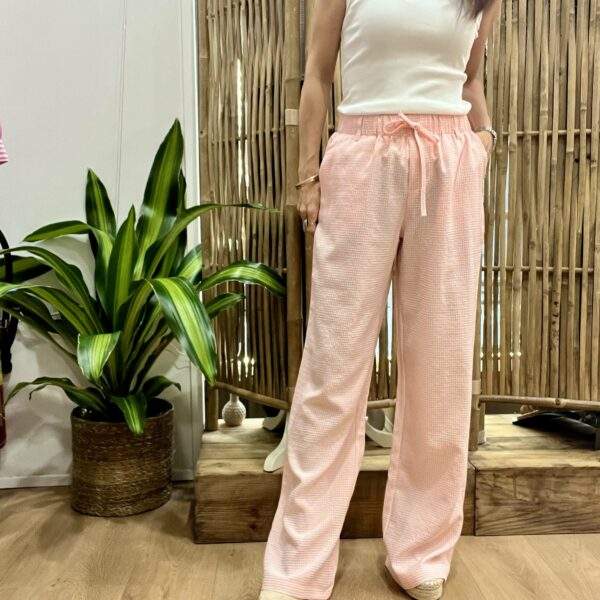 Pantalon FLAVIE vichy rose – Taille élastique et cordon – Poches latérales – Image 3