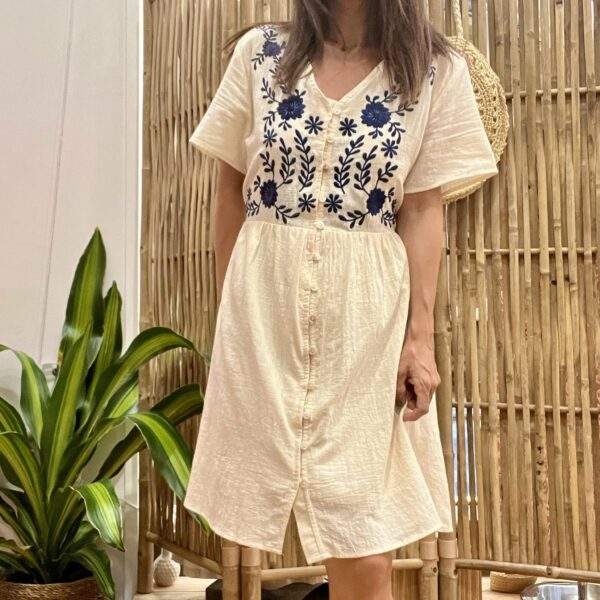 Robe courte en coton brodé PENELOPE – style bohème chic ajustable