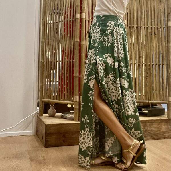 Jupe midi plissée AVA – Élégance florale & allure bohème – Image 4