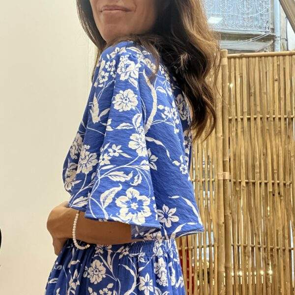 Robe courte CHIARA – Élégance florale & esprit du Sud – Image 9
