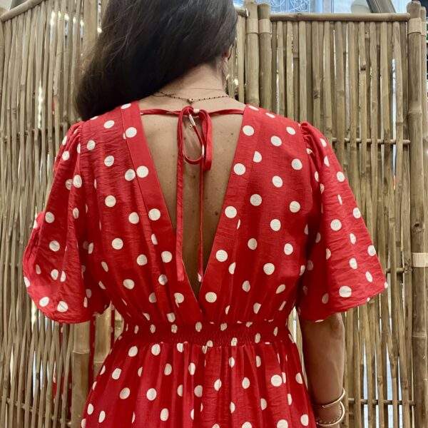 Robe longue rouge à pois SOLYNE – Esprit rétro & féminité affirmée – Image 2