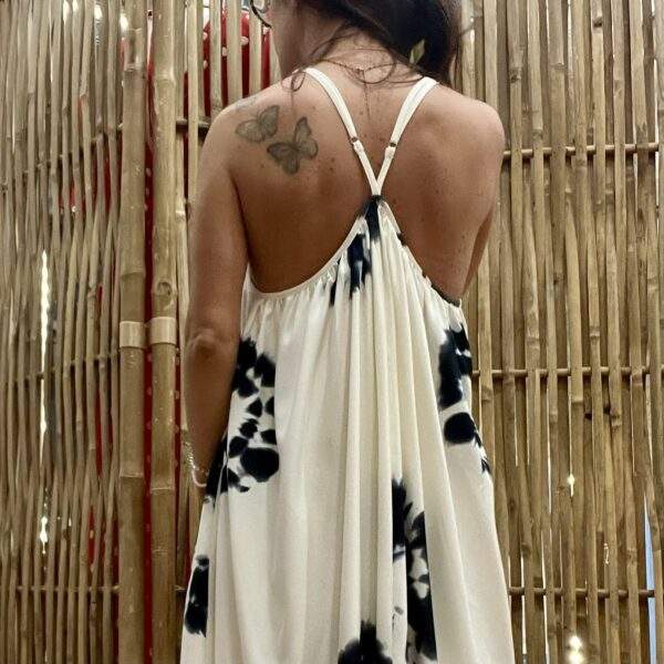 Robe longue COLYNE – Élégance graphique & fluidité estivale – Image 3