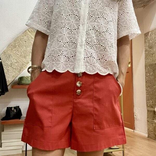 Short rouge NAEL – Taille haute & poches plaquées