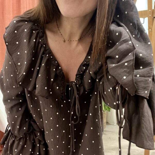Blouse à pois PARIS – Chocolat à pois blancs – Image 4